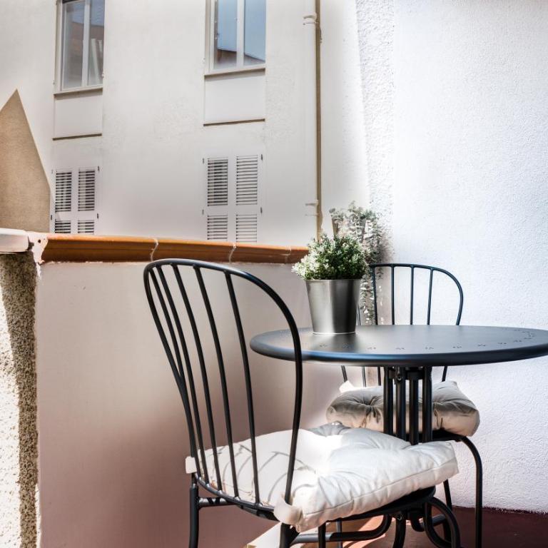 Kalista - Deluxe Double Room with Balcony - 2