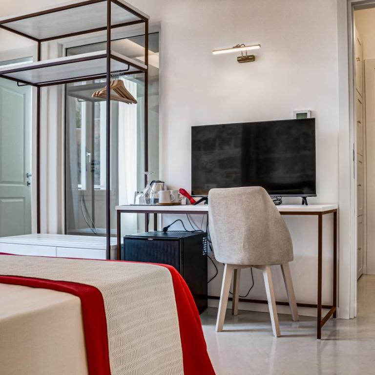 Kalista - Suite with Hot Tub - 15