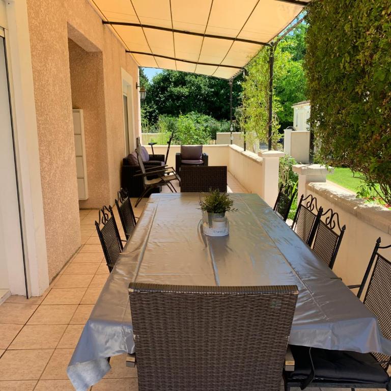 Villa avec piscine privée à Avignon - Villa with Private Pool - 9