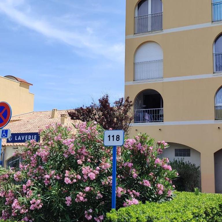 Appartement T2 avec piscine, proche de la plage et du Port - Appartement 1 Chambre - 9