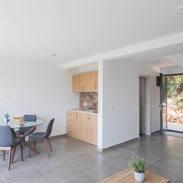 Solana's View - Ferienhäuser in ruhiger Lage, mit einer einzigartigen Aussicht, Infinity Pool, Free Parking und Wlan - Vikendica - 6