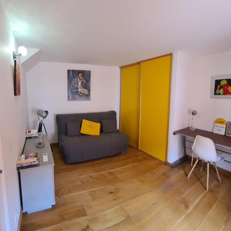 La tropezienne, Duplex 73 m2, 100 m du port, climatisation, grande terrasse - Apartment mit 3 Schlafzimmern - 47