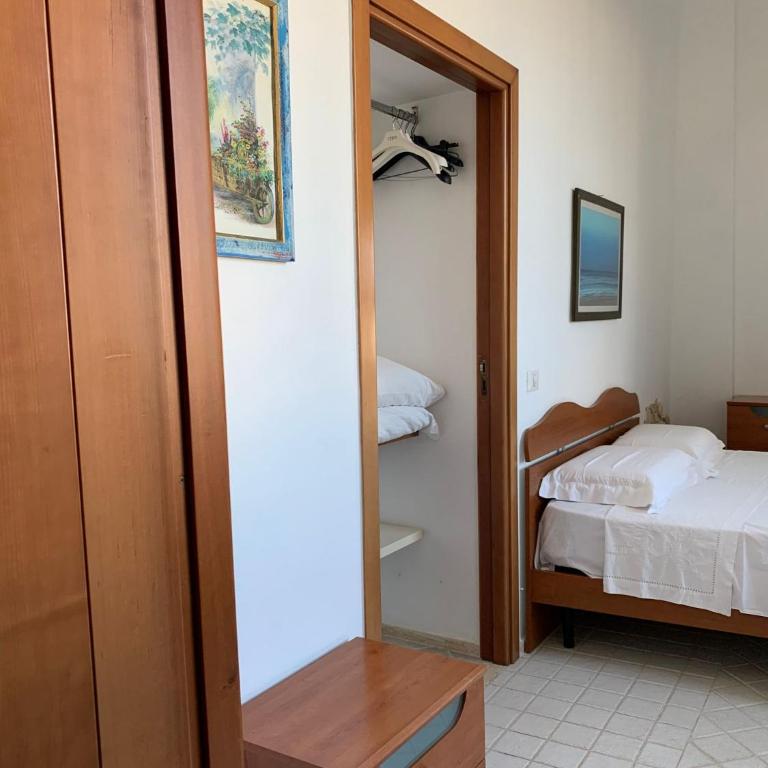 GiuMar - Large Double Room - 4