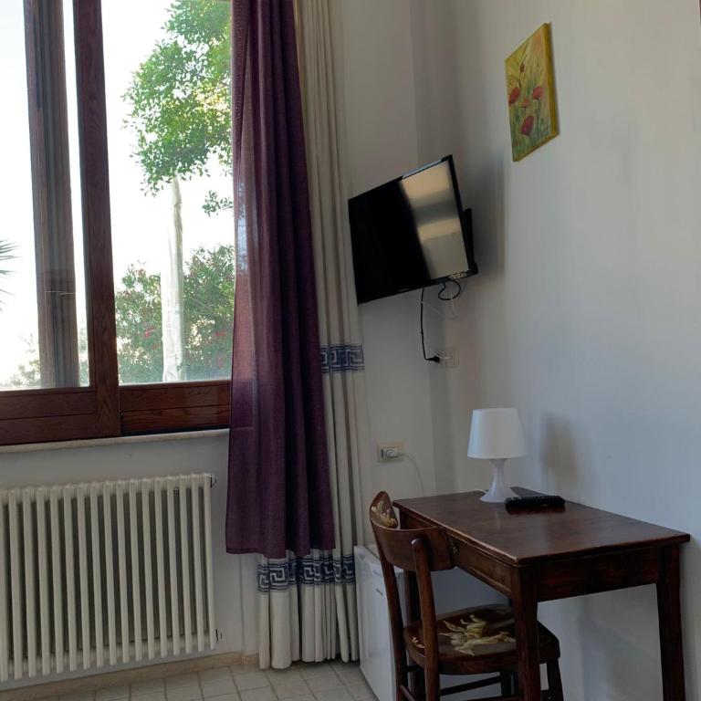GiuMar - Large Double Room - 7