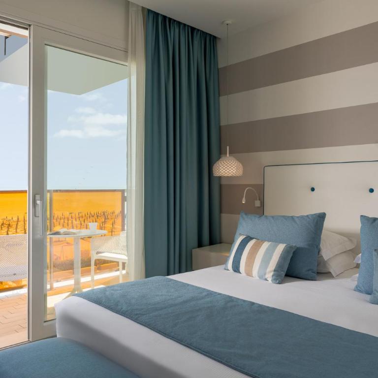 Hotel Orient & Pacific - Junior Suite with Sea View - 1