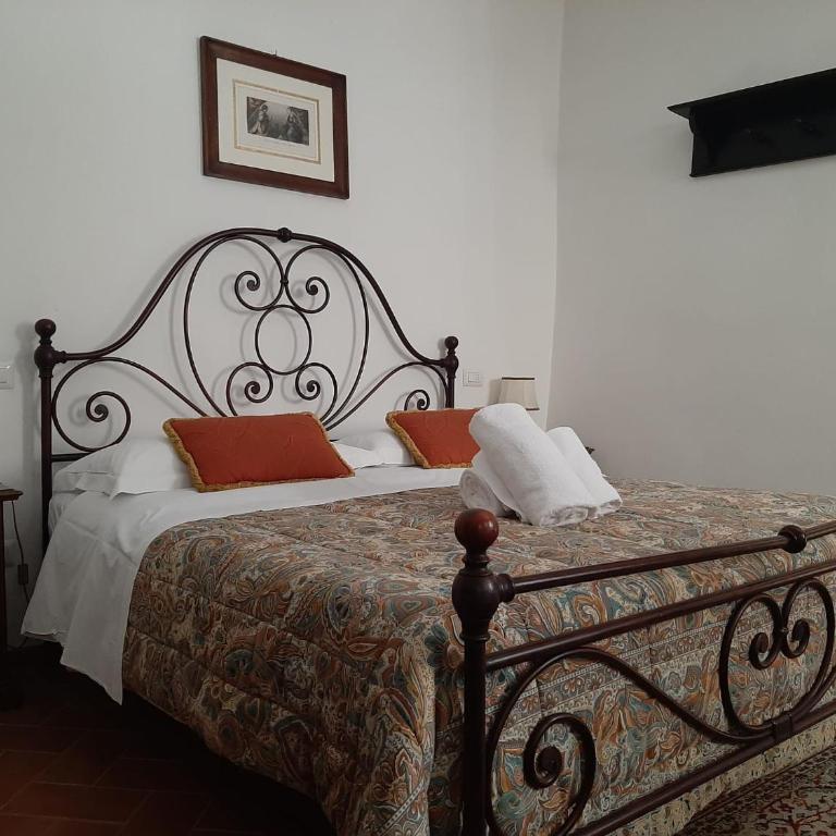 Residenza D'Epoca Palazzo Buonaccorsi - Camera Matrimoniale con Bagno - 12