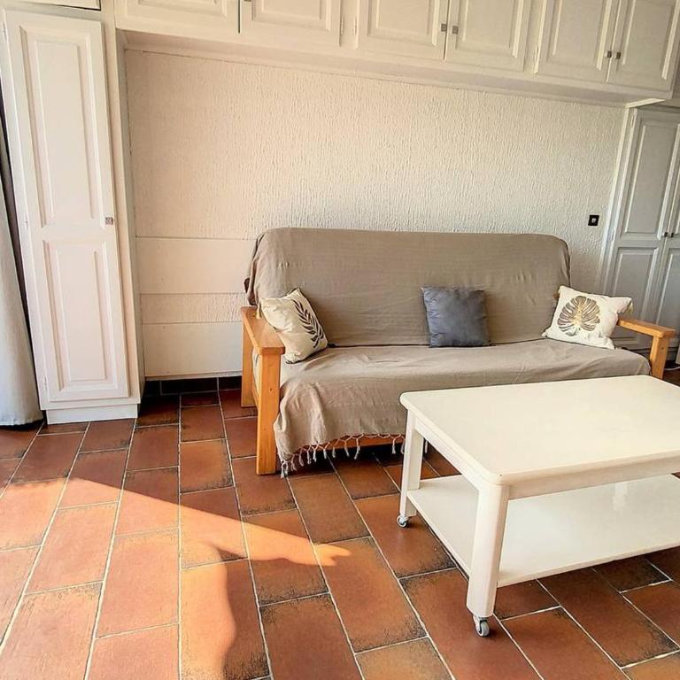 Studio en bord de mer, rez de jardin, accès plage - FR-1-610-90 - Studio - 5