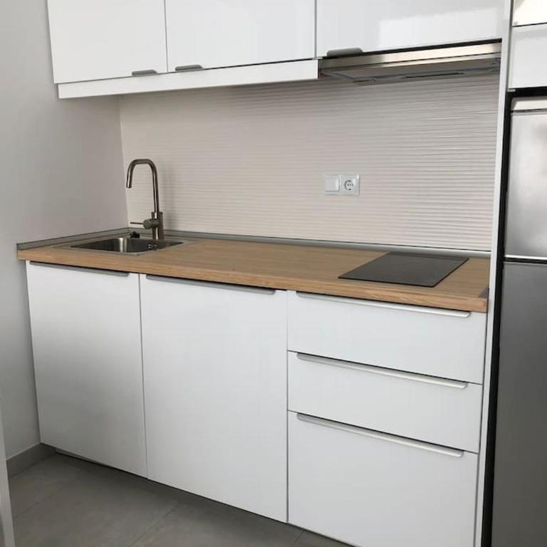 MODERN COMFORT RENOVATED CANTERAS - One-Bedroom Apartment - 13