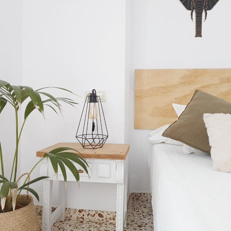 Las Pizarrillas: tu hogar en este blanco pueblo - Casa de 3 dormitorios - 66