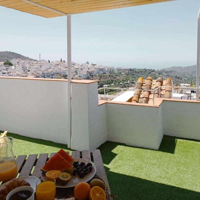Las Pizarrillas: tu hogar en este blanco pueblo - Casa de 3 dormitorios - 6