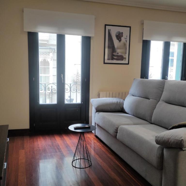 2A. Dos dormitorios y balcones en el casco viejo. - Apartamento de 2 dormitorios - 16
