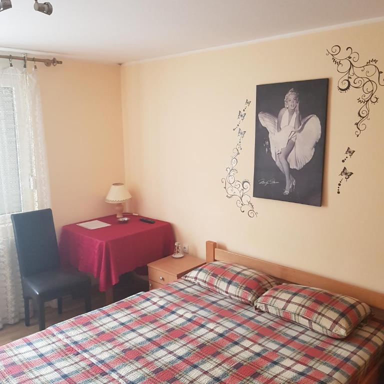 LUG - Trokrevetna Soba sa Kupatilom - 4