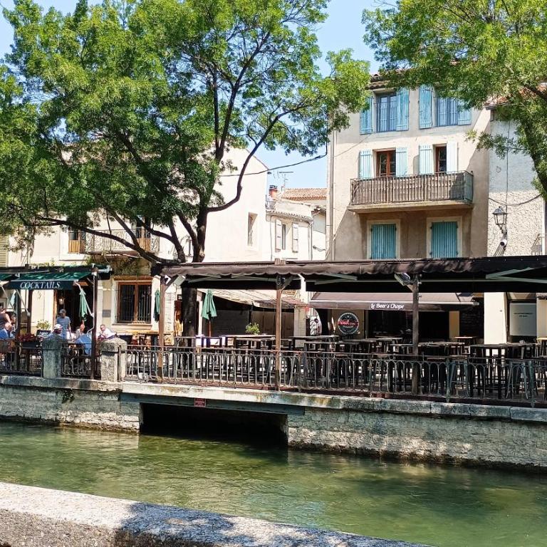 Vue imprenable sur la Sorgue - One-Bedroom Apartment - 2