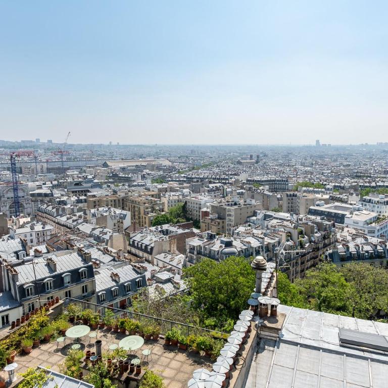 In front of The Sacre Cœur - 2 bedrooms with elevator - Appartement 2 Chambres - 14