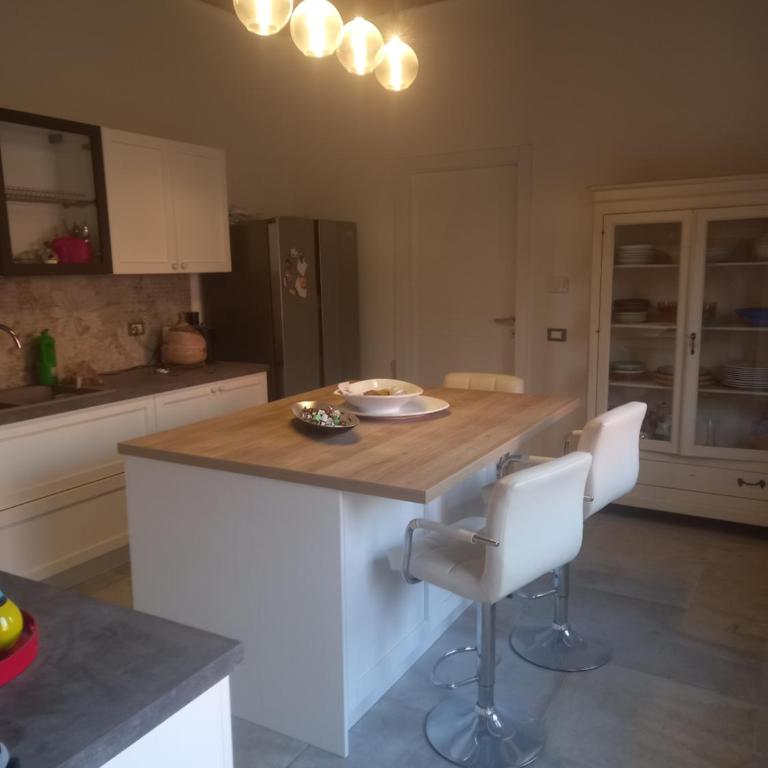 Arena in fiera - Three-Bedroom Apartment with Balcony - 9