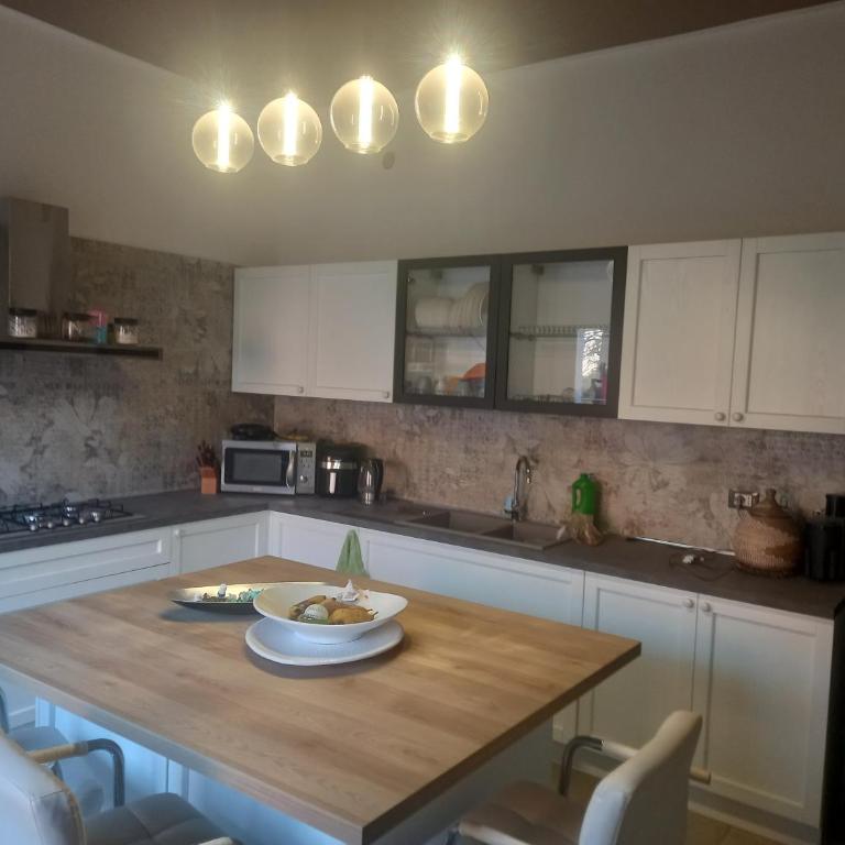 Arena in fiera - Three-Bedroom Apartment with Balcony - 4