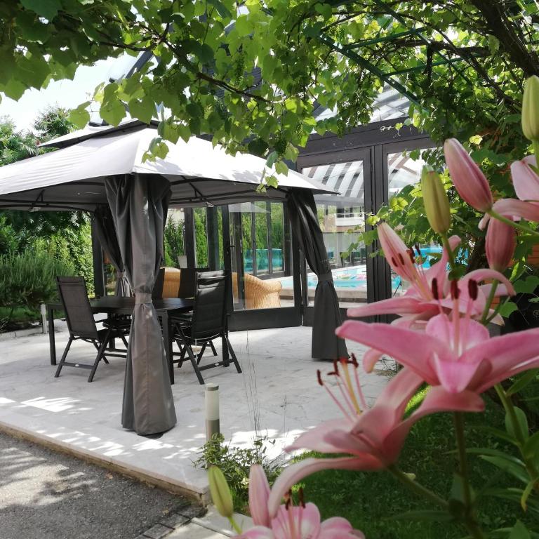 Deluxe Villa Coast River Sarajevo - Kuća s 5 Spavaćih Soba - 11