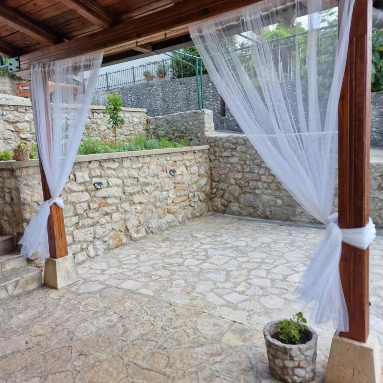 Apartman Emina - Three-Bedroom Apartment - 46