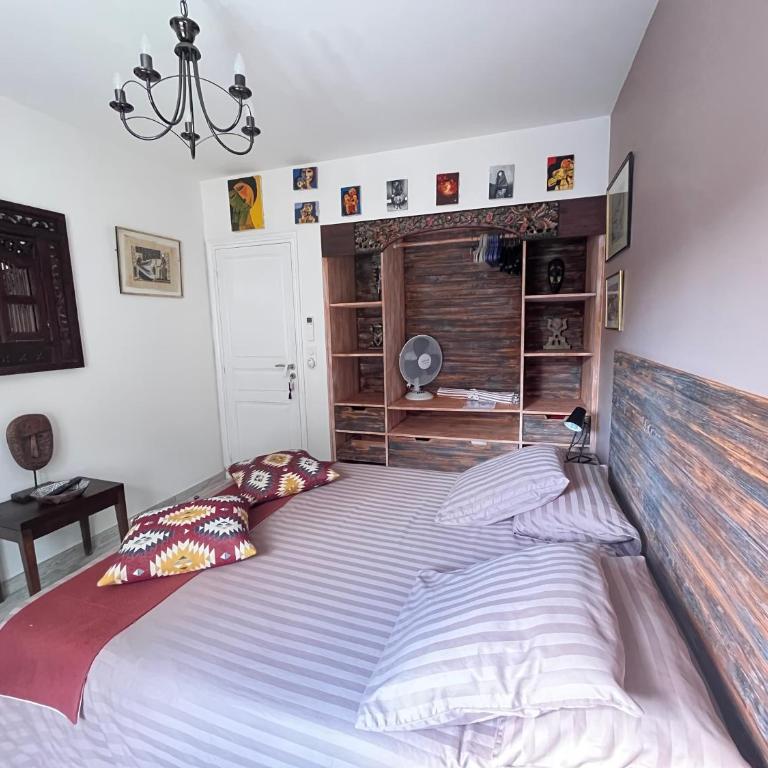 Le 7 & ses chambres Climatisées ! - Doppelzimmer mit Gemeinschaftsbad - 15