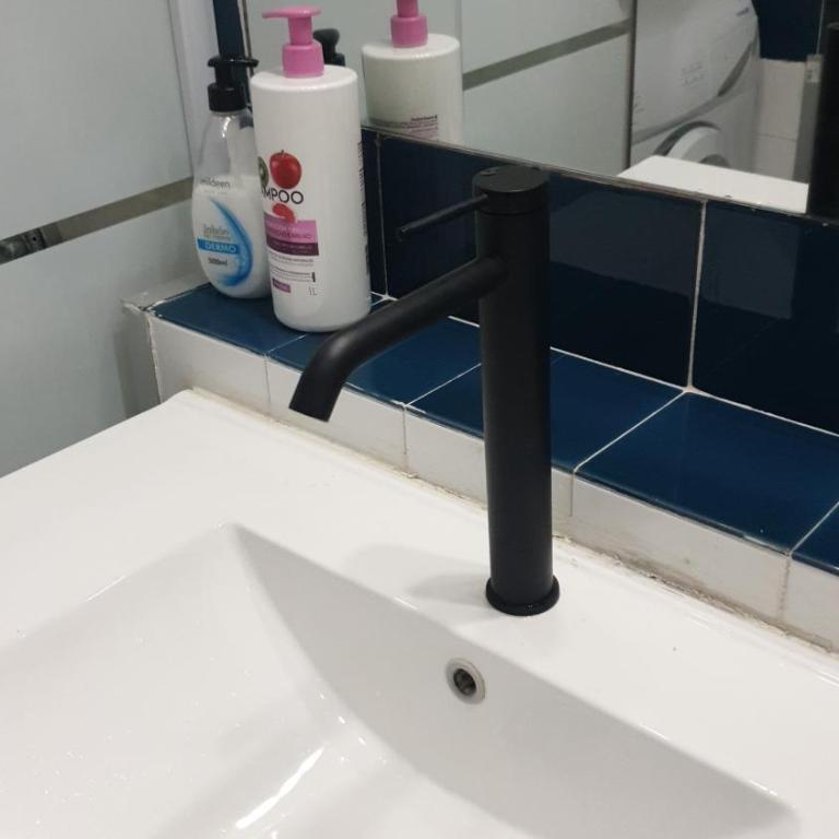 Estudio aire acondicionado 3 piscinas parking y wifi gratuitos - Apartamento de 1 dormitorio - 4
