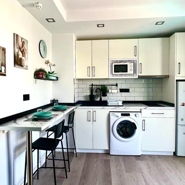 FM Beach Home - Apartment with swimming pool near Maspalomas Dunes & Beach - Apartment with Pool View - 15