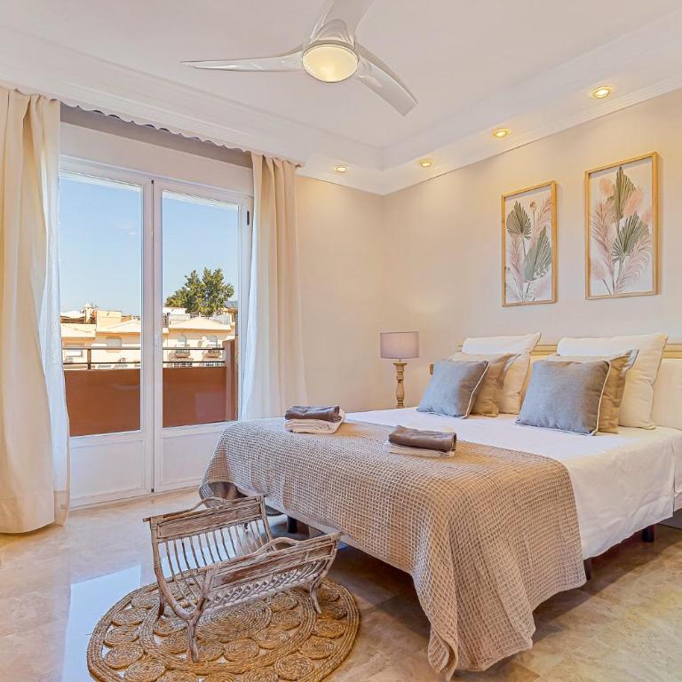 Magnifico atico de 3 dormitorios - Three-Bedroom Apartment - 21