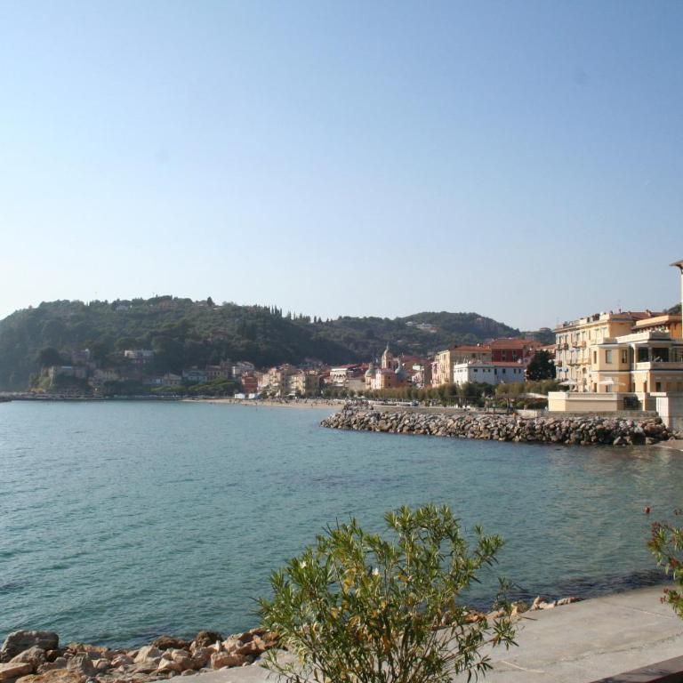 Casa Alessandra - Appartamento con Vista Mare - 13
