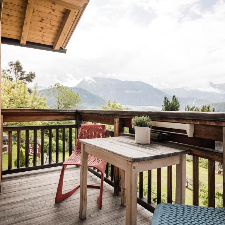 Pension Haus Tirol - Appartamento con Balcone - 1