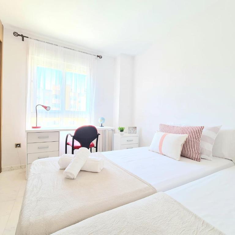 Apartamento 3 dormitorios Malaga (Teatinos) - Apartamento de 3 dormitorios - 1