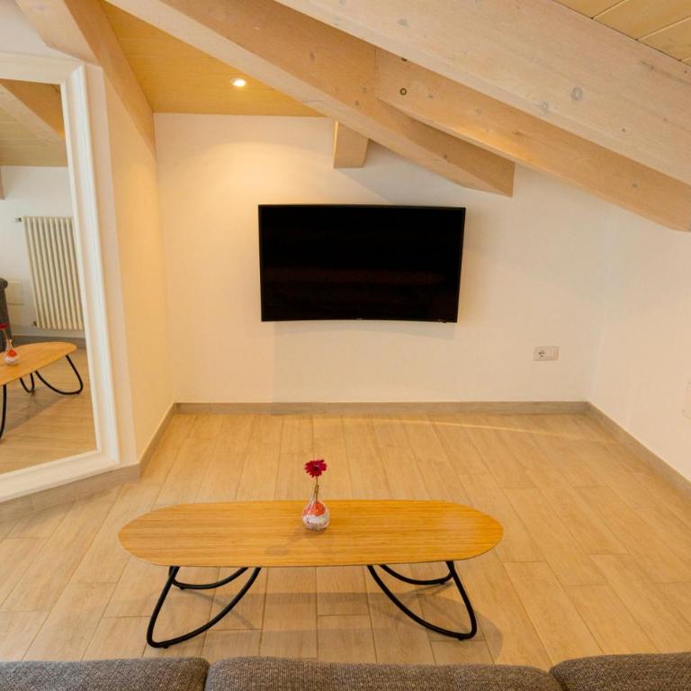 Art Hotel La Perla - Suite Deluxe con Vista Mare - 4