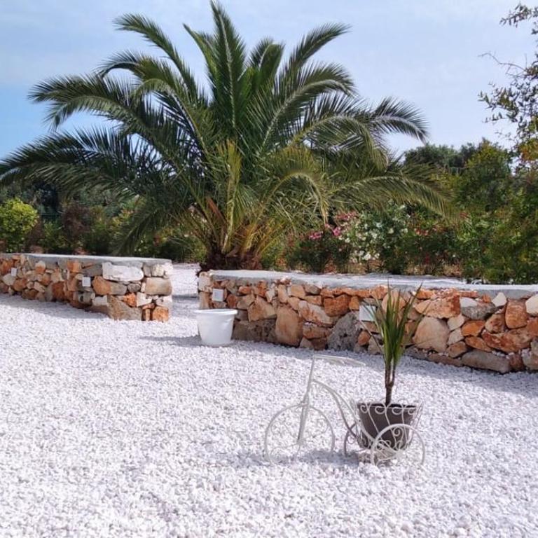 Trullo Bianco Ulivo - Two-Bedroom House - 33