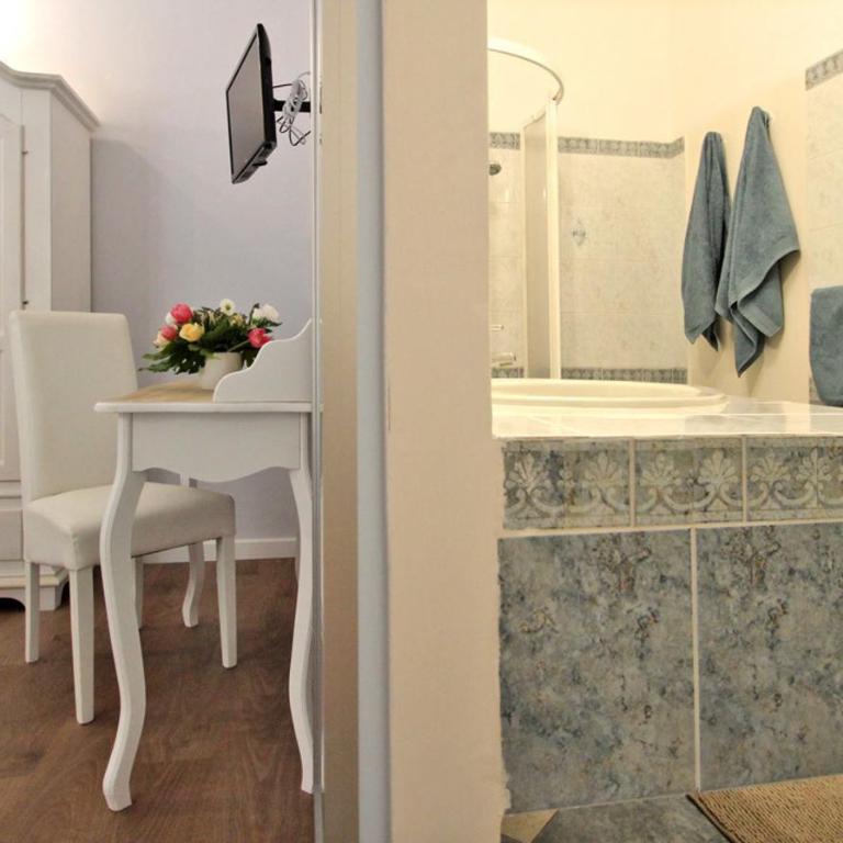 All'Operetta di Cagliari - Deluxe Double or Twin Room - 5