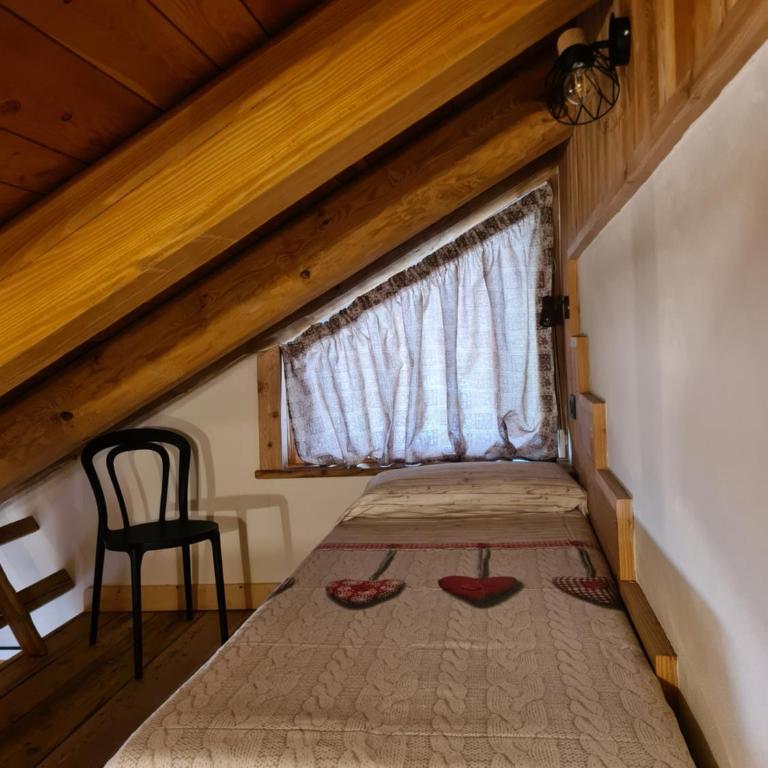 La Maison. Il Nido dell'Aquila - Triple Room with Mountain View - 10