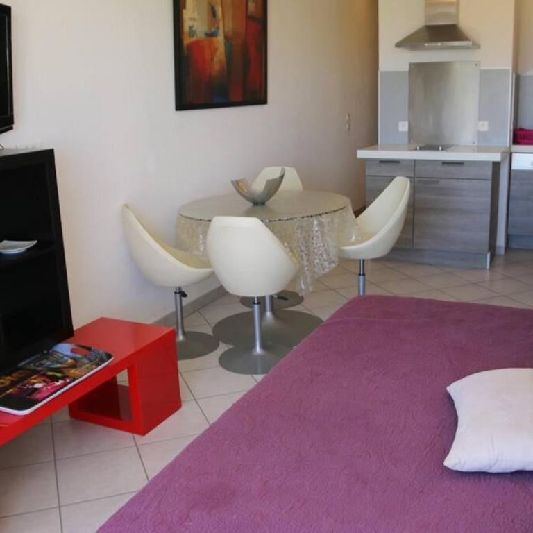 Studio 717, Port Nature 7 au village naturiste - One-Bedroom Apartment - 2