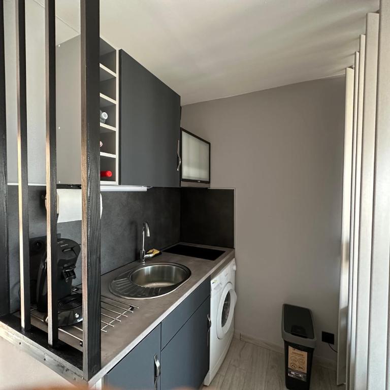 L'Acropole - Studio Apartment with Sea View - 4