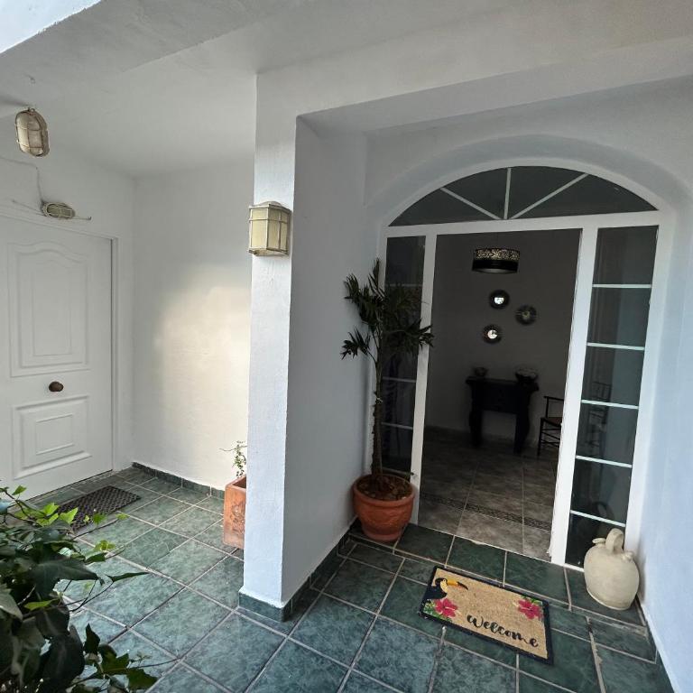 Chalet Denia playa primera linea - Four-Bedroom House - 20