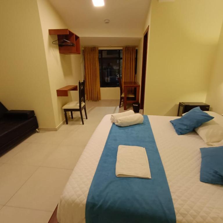 Hostal CañaLimeña - Habitación Deluxe con cama extragrande - 3