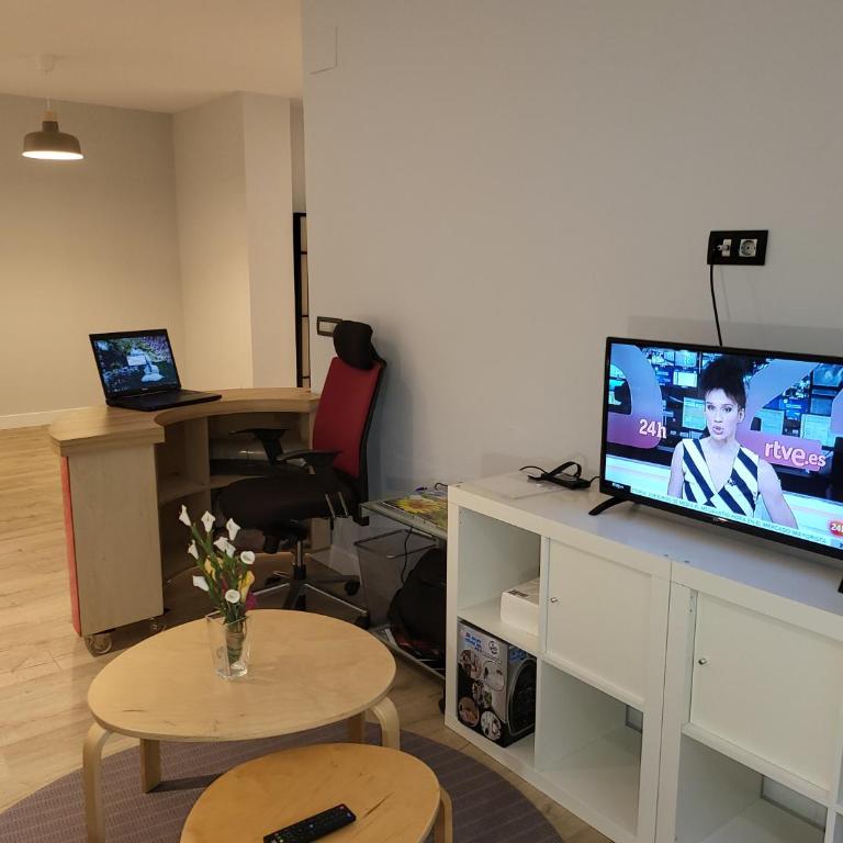 Bilbao ciudad del mundo, arte, tele-trabajo y ocio - Two-Bedroom Apartment - 69