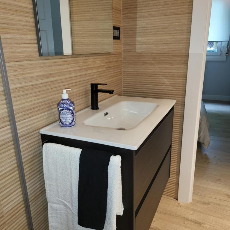 Bilbao ciudad del mundo, arte, tele-trabajo y ocio - Two-Bedroom Apartment - 66