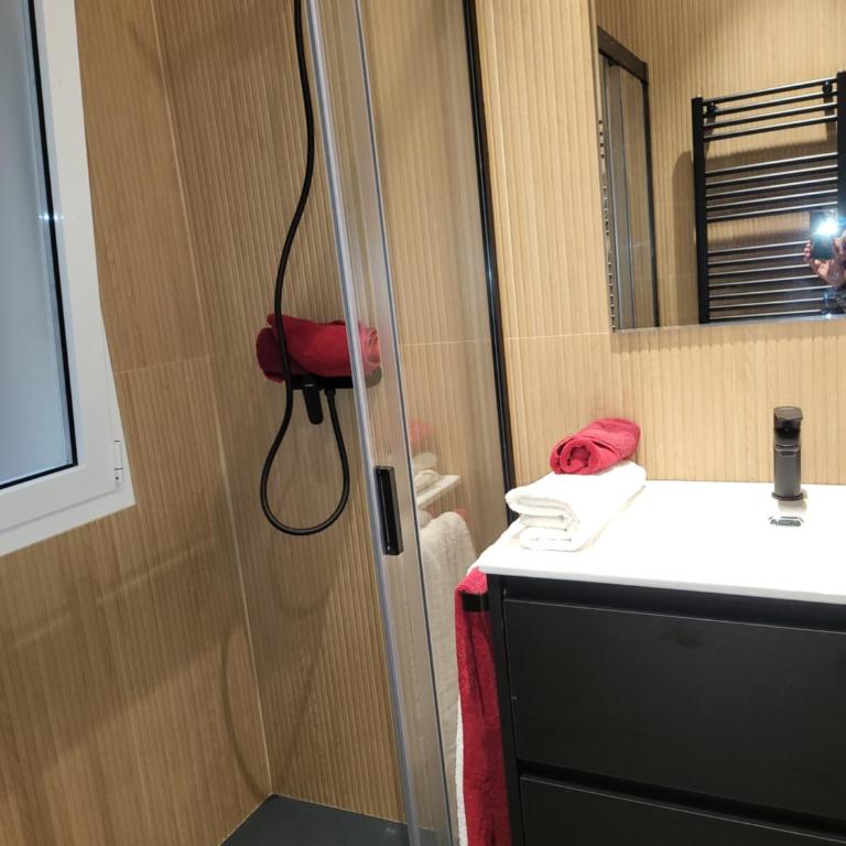 Bilbao ciudad del mundo, arte, tele-trabajo y ocio - Two-Bedroom Apartment - 63