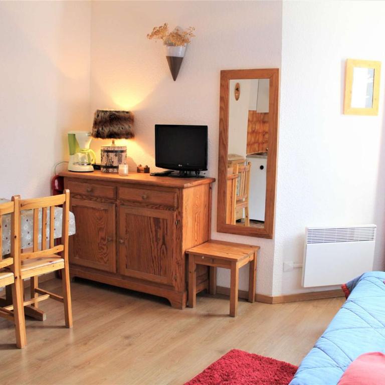 Studio confortable pour 2, pieds des pistes, centre station Vars Les Claux - FR-1-330B-210 - Appartamento - 2