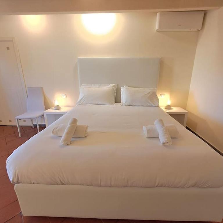 Central Penthouse With View - Two-Bedroom Apartment - 5