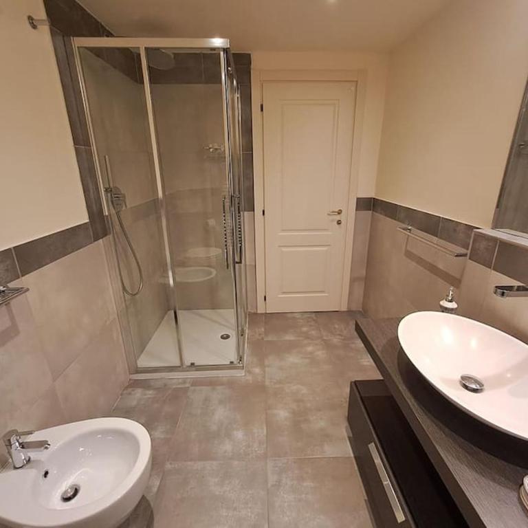 Central Penthouse With View - Two-Bedroom Apartment - 13