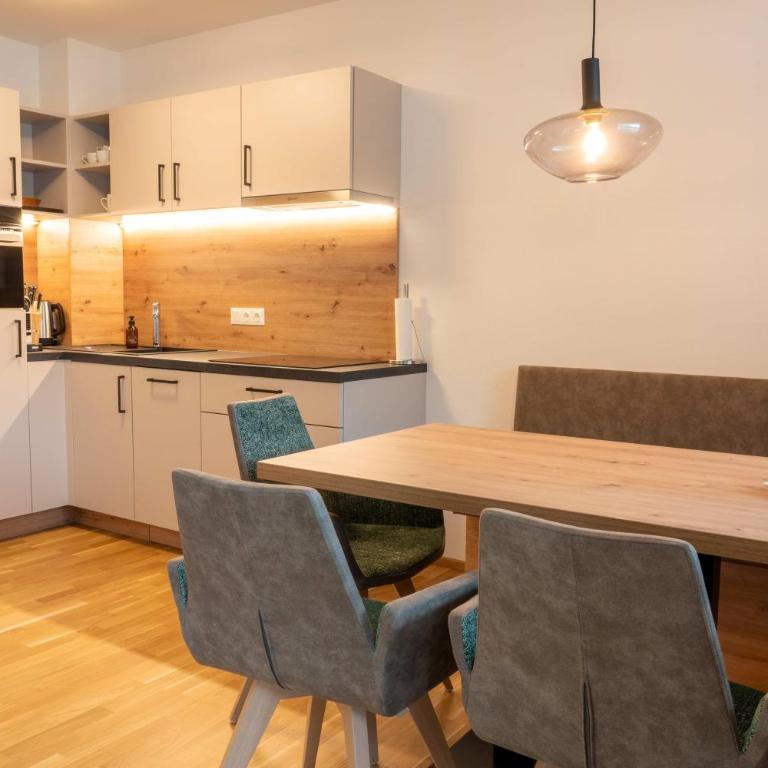 Bauernhofhotel "die Unterbergerin" - Zimmer mit Frühstück und Ferienwohnungen in Gastein mit GRATIS Thermeneintritt - Deluxe Apartment - 5