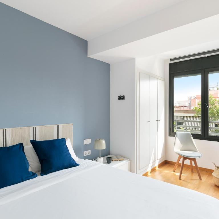 Sardenya Apartment by Olala Homes - Family Apartment with Balcony - 7
