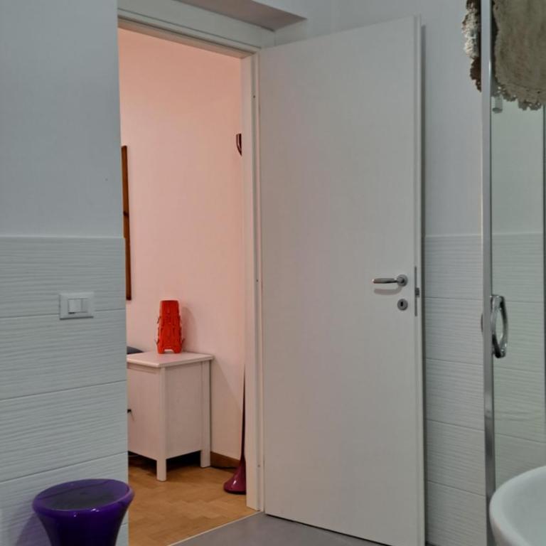 Affittacamere Garibaldi - Camera Matrimoniale con Bagno Privato - 5