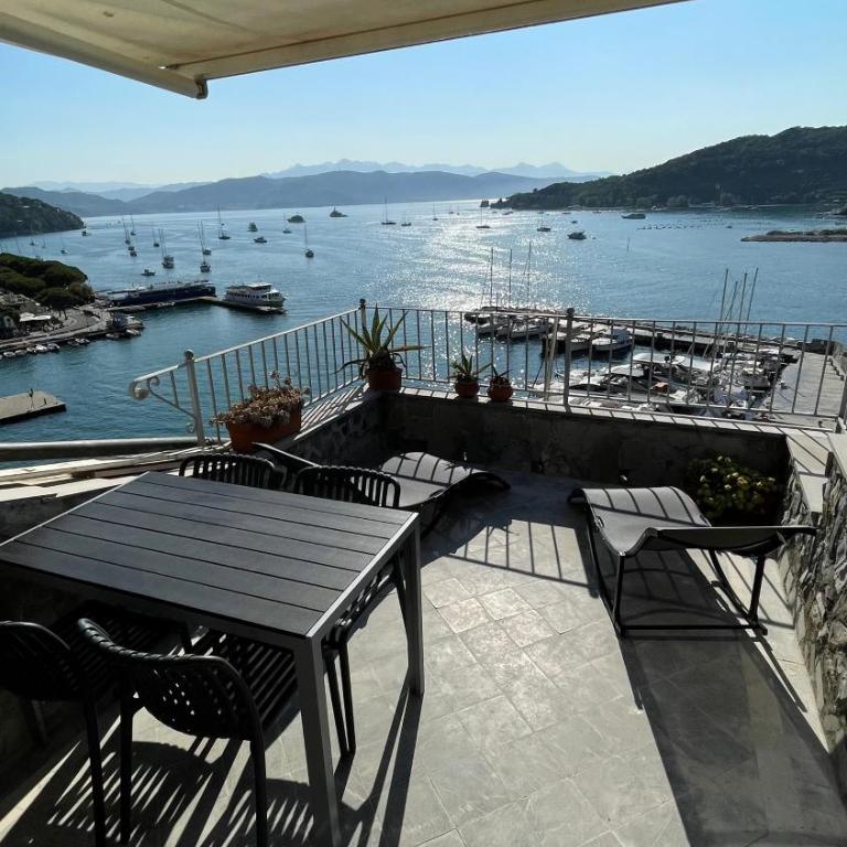 Seafront rooftop flat w/ terrace - Appartamento con 1 Camera da Letto - 1