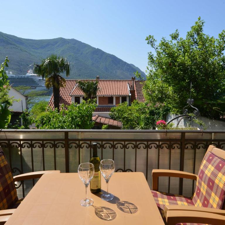 Apartments Popovic 2 - One-Bedroom Apartment with Terrace - 4
