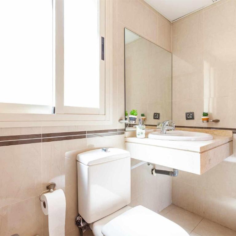 A&N Sunny Penthouse with Terrace & Pool Torre del Mar - Apartamento de 1 dormitorio - 17