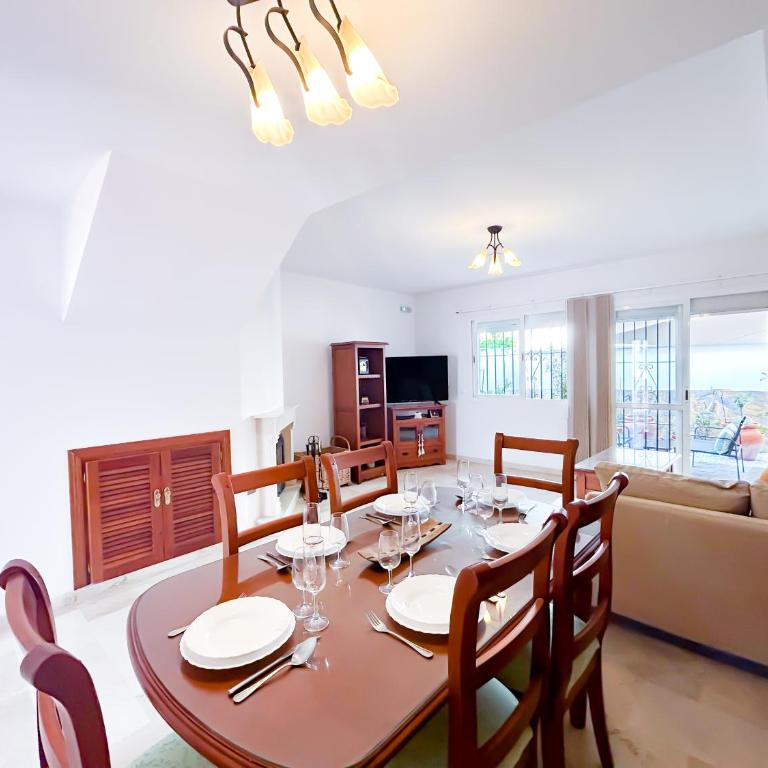 Townhouse with Arabic pool and close to the beach in Estepona - Casa de 3 dormitorios - 41